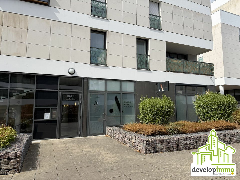 Local commercial 123 m² · à Hérouville-Saint-Clair · 123 m² · 1 500 €/mois