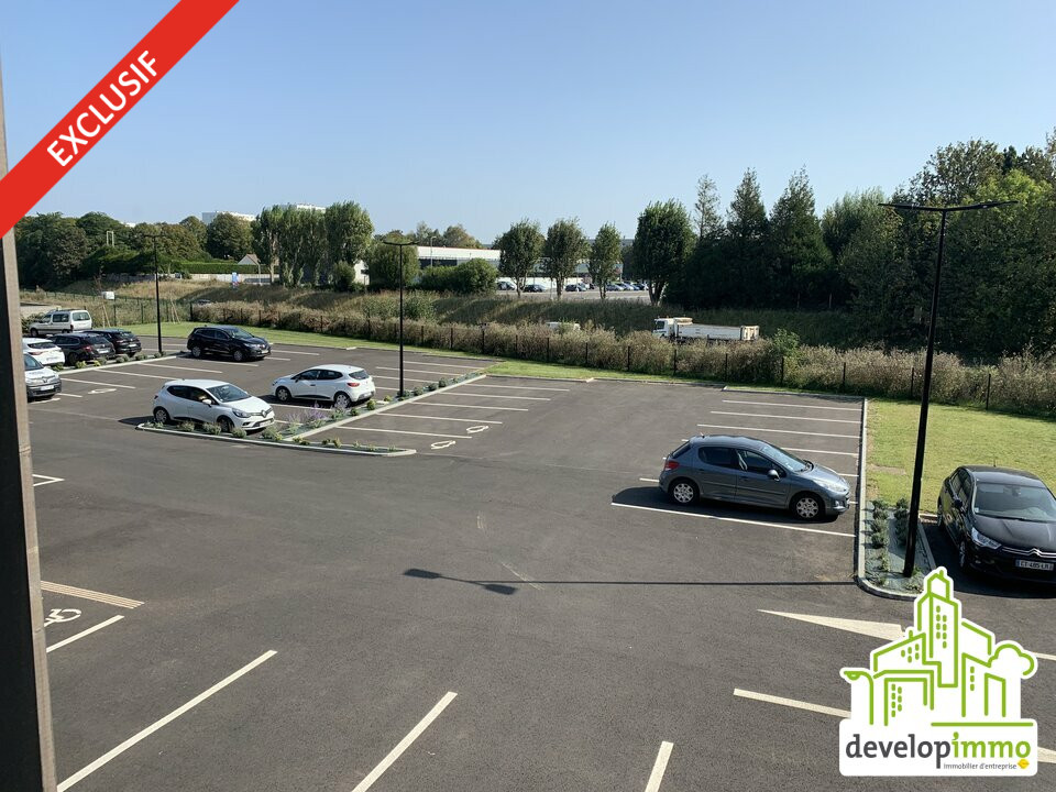 EXCLUSIVITE - LOCAUX D'ACTIVITE avec Bureaux très belles prestations EXCLUSIVITE - LOCAUX D'ACTIVITE avec Bureaux très belles prestations