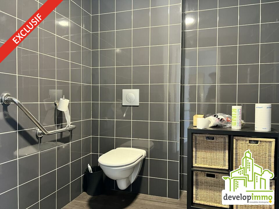 EXCLUSIVITE - LOCAUX D'ACTIVITE avec Bureaux très belles prestations EXCLUSIVITE - LOCAUX D'ACTIVITE avec Bureaux très belles prestations