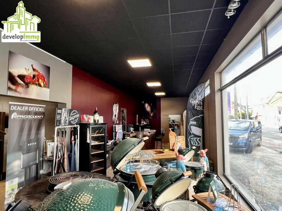 MURS COMMERCIAUX LIBRES MURS COMMERCIAUX LIBRES