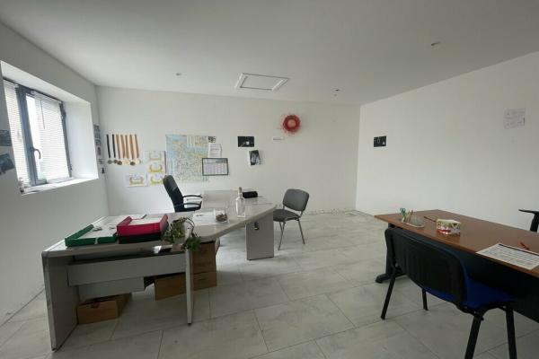 Bureaux à louer Colombelles 186 m² - Vente et location de locaux et bureaux en Normandie