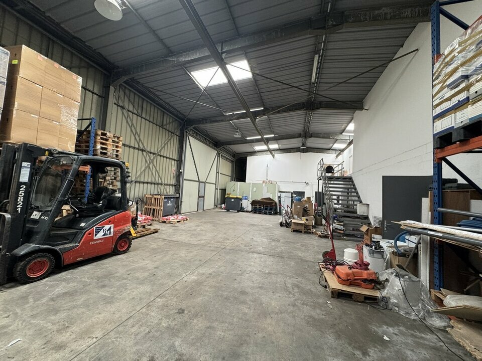 Immeuble indépendant de 754 m² à louer Immeuble indépendant de 754 m² à louer