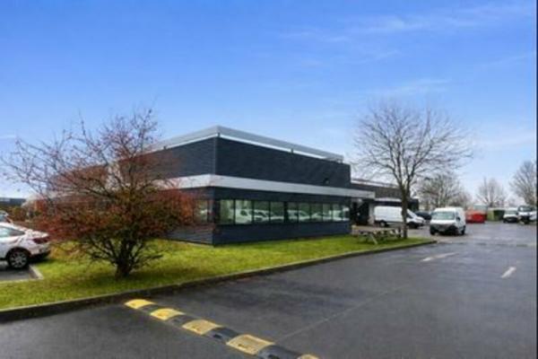 immeuble d'activité - Vente et location de locaux et bureaux en Normandie