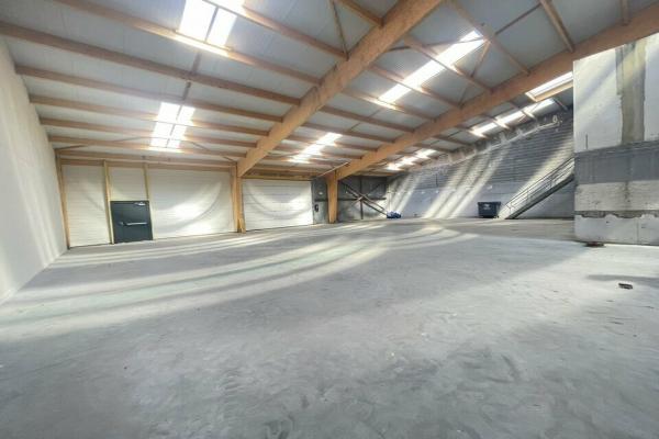 A louer 588 m² d'activité / bureaux à CAEN - Vente et location de locaux et bureaux en Normandie