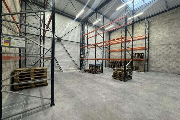 Local d'activité 230 m² à vendre ou à louer