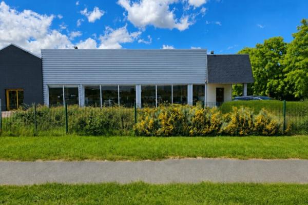 Local d'activité avec VISIBILITE sur  Fleury-sur-Orne - 800 m²