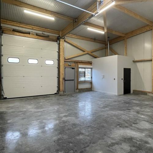 Local d'activité - THURY HARCOURT - 87 m² - Vente et location d'entrepôts et bureaux pour professionnels à Caen Local d'activité - THURY HARCOURT - 87 m² - Photographie