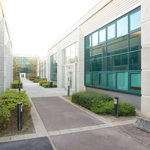 Bureaux - CAEN - 48 m² - Vente et location d'entrepôts et bureaux pour professionnels à Caen Bureaux - CAEN - 48 m² - Photographie