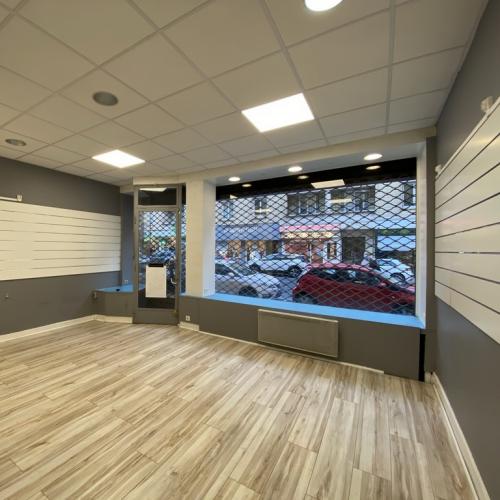 Local commercial - CAEN - 30 m² - Vente et location d'entrepôts et bureaux pour professionnels à Caen Local commercial - CAEN - 30 m² - Photographie