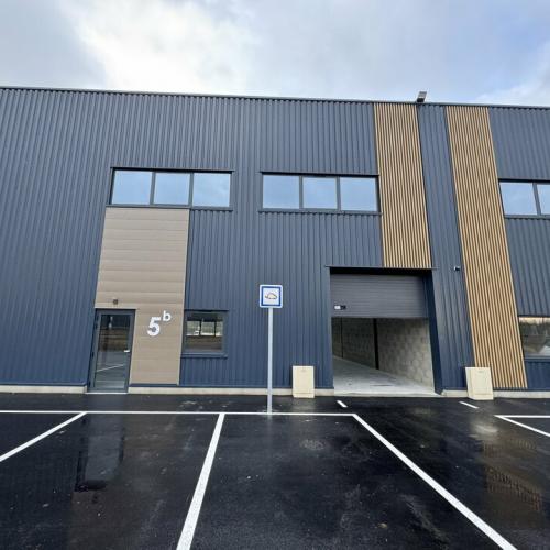 Local d'activité - MONDEVILLE - 178 m² - Vente et location d'entrepôts et bureaux pour professionnels à Caen Local d'activité - MONDEVILLE - 178 m² - Photographie