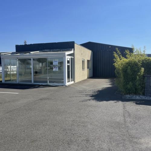 Local d'activité - SOLIERS - 200 m² - Photographie